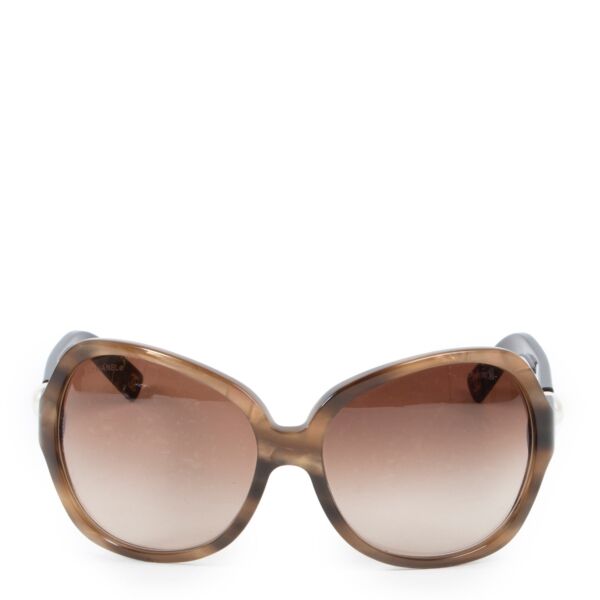 Shop online authentic second hand Chanel Brown Sunglasses.  