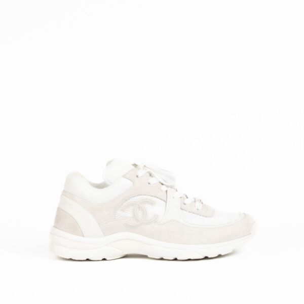 Authentic pre-loved Chanel White Logo Sneakers - Size 39.5 on Labellov.com