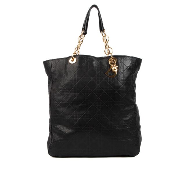 Buy an authentic second hand Christian Dior Cannage Lambskin Leather Soft Lady Dior Shopping Tote in good condition at Labellov Antwerp. 