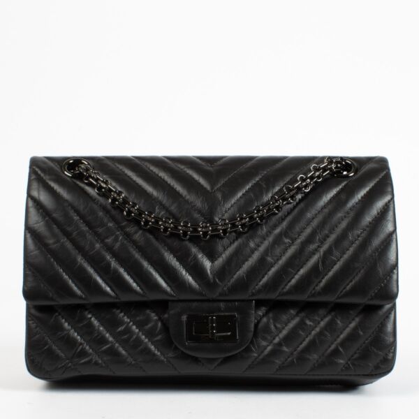 shop 100% authentic second hand Chanel So Black Chevron Aged Calfskin Medium 2.55 Bag on Labellov.com
