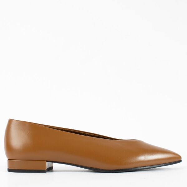 Authentic Second Hand Loro Piana Camel Ballerinas on Labellov.com