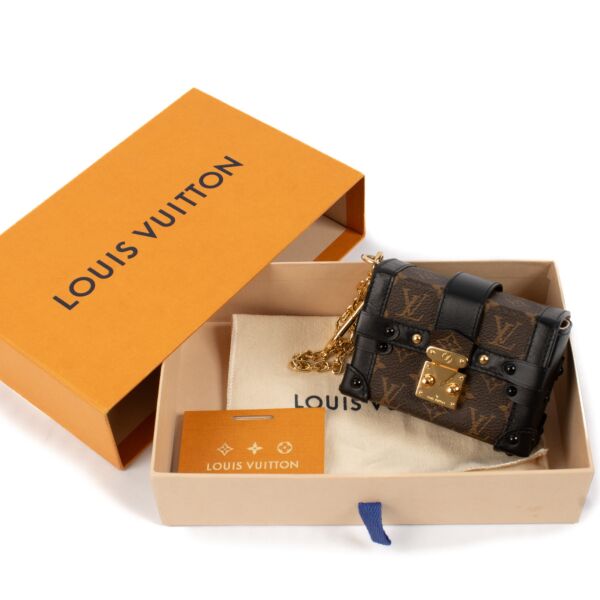 Louis Vuitton Monogram Essential Trunk