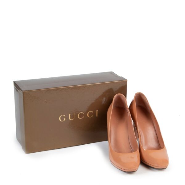 Gucci Nude Patent Leather Pumps - size 38
