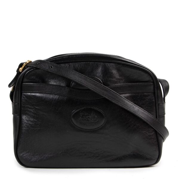 Shop safe online 100%  authentic second hand Celine Black Crossbody Bag in good preloved condition at the right price at Labellov in Antwerp.