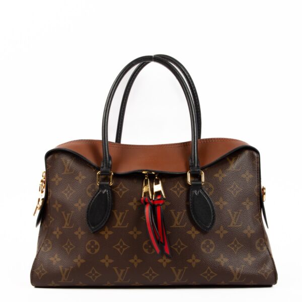 Shop safe online at Labellov in Antwerp, Brussels and Knokke this 100% authentic second hand Louis Vuitton Monogram Red Tuileries Shoulder bag