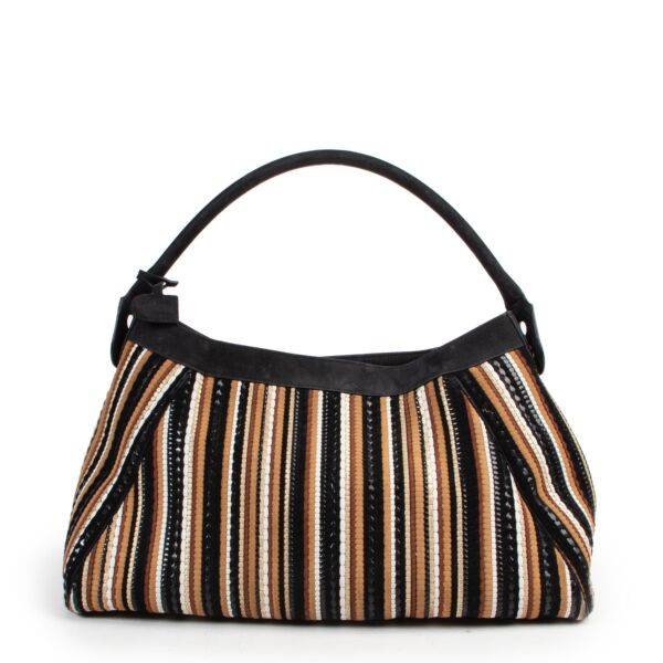 Buy authentic secondhand Delvaux bags at Labellov vintage fashion webshop for the lowest price. Koop authentieke tweedehands Delvaux tassen bij Labellov vintage mode webshop aan de laagste prijs.
