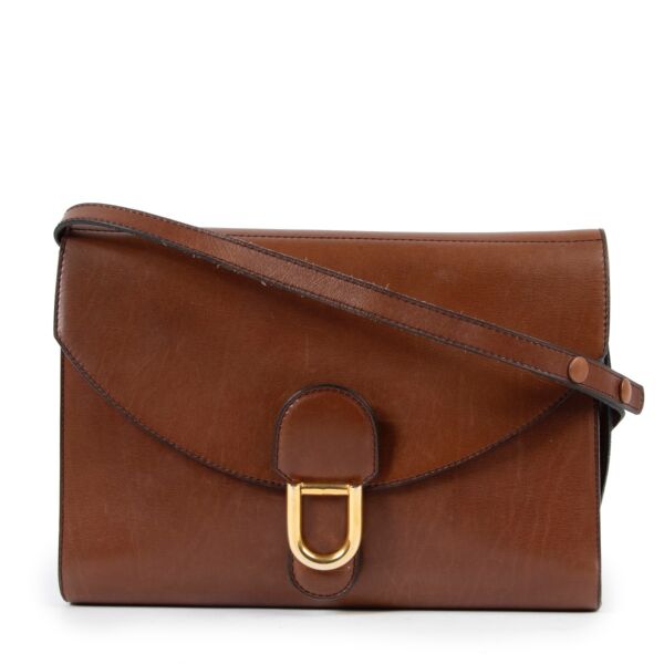 Shop Safe online 100% authentic second hand Delvaux Brown Shoulder bag in very good condition at the right price at Labellov in Antwerp.