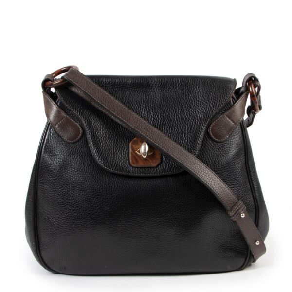 Delvaux Black Leather Crossbody in good condition on Labellov 2nd hand vintage site for luxury designer bags now online for sale 