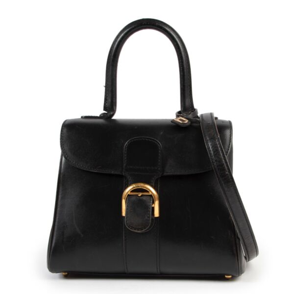 Buy this Delvaux Black Brillant Mini for a reasonable price online or in store at Labellov Antwerp