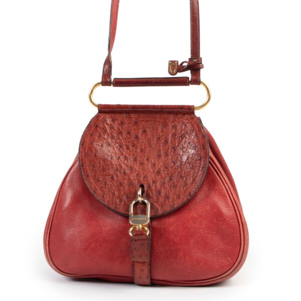Shop safe online 100% authentic second hand Delvaux Red Ostrich Cerceau Shoulder Bag at the right price at Labellov in Antwerp.