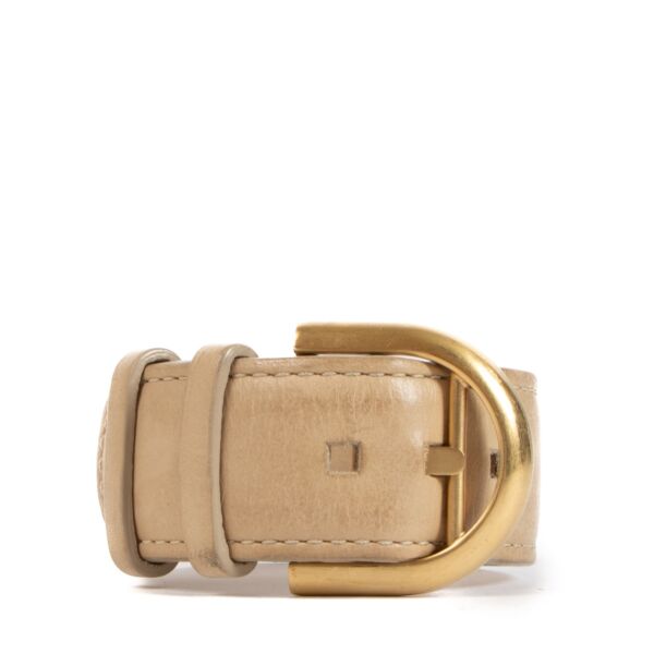 Shop safe online at Labellov in Antwerp, Brussels and Knokke this 100% authentic second hand Delvaux Beige Leather Bracelet