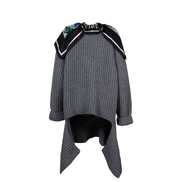 Balenciaga Pre-Fall 2018 Grey Knitted Scarf Sweater - Size 36
