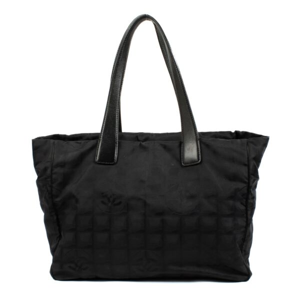 Shop 100% authentic second hand Chanel Black Travel Line Tote Bag on Labellov.com