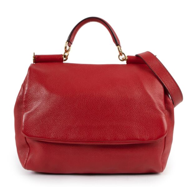 Shop safe online at Labellov in Antwerp this 100% authentic second hand Dolce & Gabbana Red Sicily Shoulder Bag