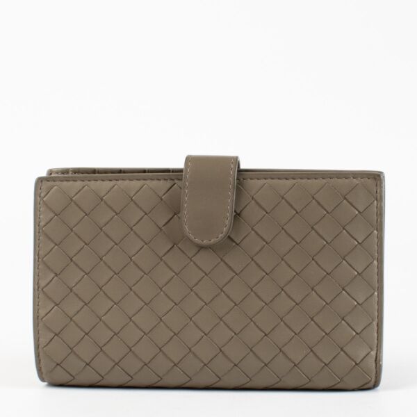 shop 100% authentic second hand Bottega Veneta Grey Intrecciato Wallet on Labellov.com