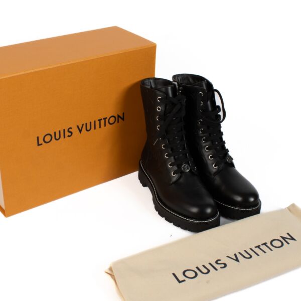 Louis Vuitton Black Territory Flat Ranger Boot - size 37,5