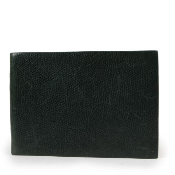 Shop safe online at Labellov in Antwerp this 100% authentic second hand Delvaux Green Leather Photo Holder