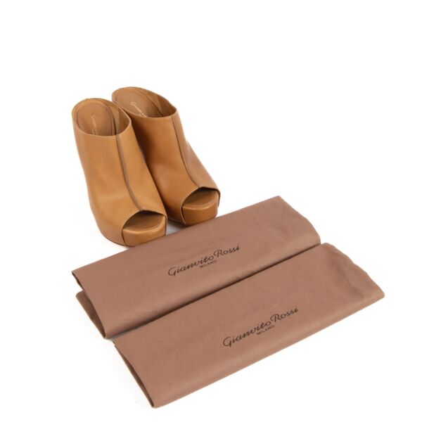 Gianvito Rossi Camel Leather Heels - Size 39.5