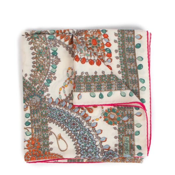 Buy an authentic Hermès Parures des Maharajas Cashmere/Silk Shawl in excellent condition at Labellov in Antwerp. 
