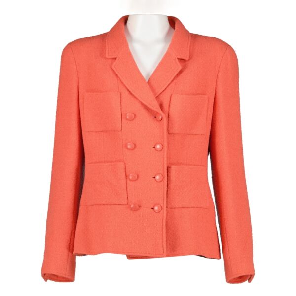 Buy an 100% authentic Chanel Coral Wool Jacket Size 42 (FR) at Labellov