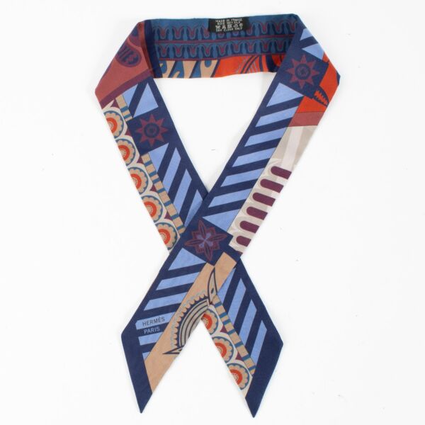 Hermès Geometrie Cretoise Silk Twilly Scarf