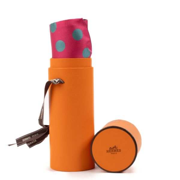 Hermès Saris Maxi Twilly Scarf