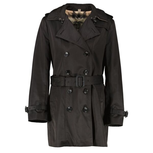 Burberry Sandringham Short Trench Coat