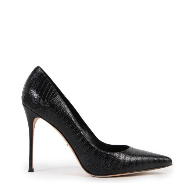 Shop safe online at Labellov in Antwerp this 100% authentic second hand sergio Rossi Black Lezard Pumps - Size 41