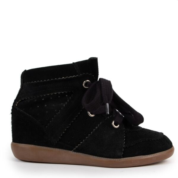 Shop authentic second hand luxury high-end designer Isabel Marant Bobby Black Suede Sneakers at Labellov
