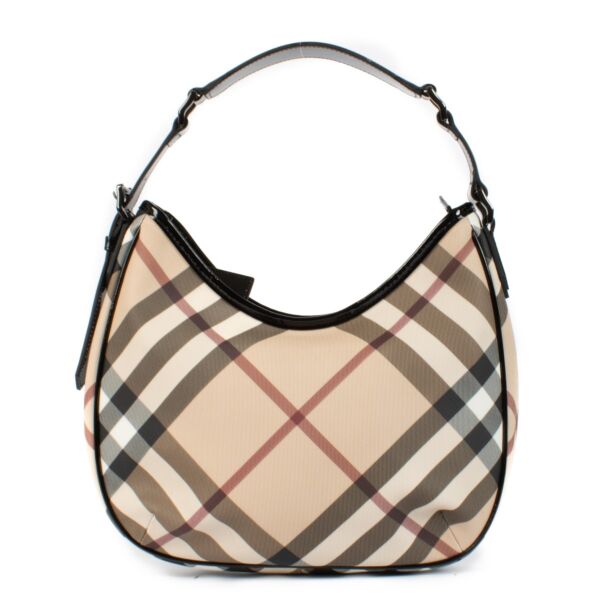 Shop safe online at Labellov in Antwerp, Brussels and Knokke this 100% authentic second hand Burberry Nova Check Hobo Shoulder bag