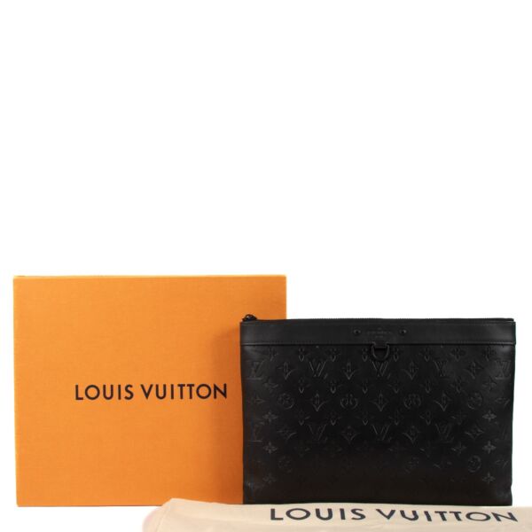 Louis Vuitton Black Discovery Clutch