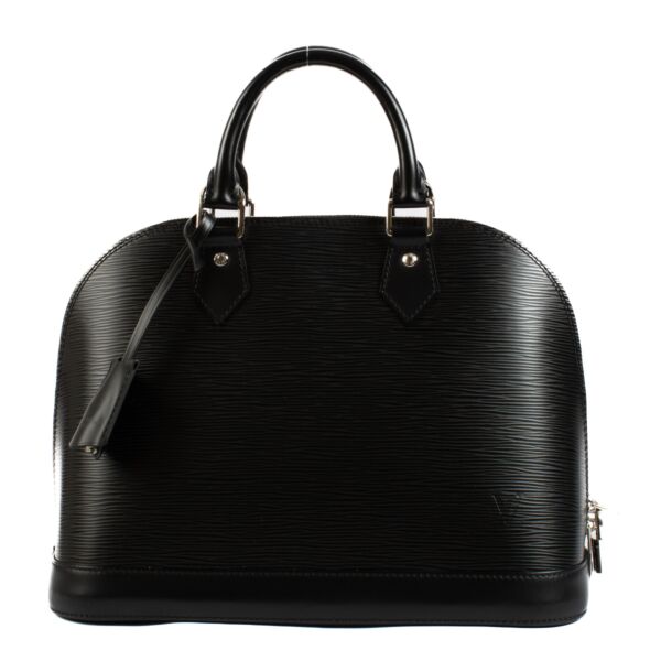 Louis Vuitton Black Epi Leather Alma PM Bag aan de beste prijs bij Labellov tweedehands luxe in Antwerpen.