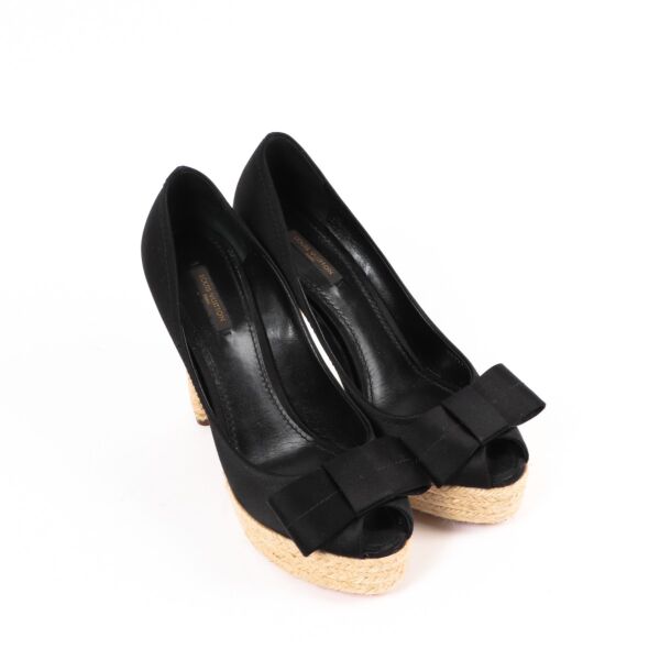 Louis Vuitton Black Satin Bow Raffia Heels - Size 40