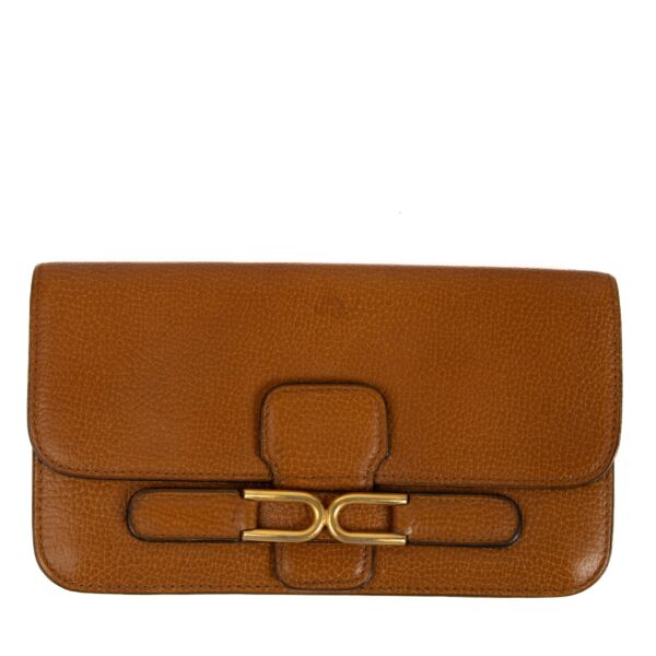 Buy real authentic Delvaux Brown Leather Escudo Wallet safe online at Labellov.com or in Brussels, Antwerp and Knokke
