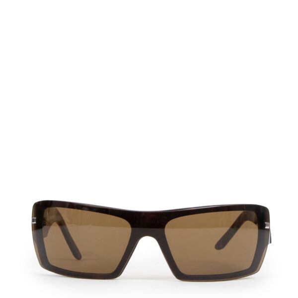 Chanel Brown Acetate Sunglasses for the best price at Labellov secondhand luxury in Antwerp.
