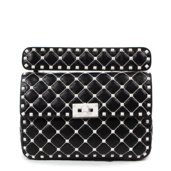 Buy an authentic second hand Valentino Garavani Rockstud Spike Black Leather Crossbody in very good condition at Labellov