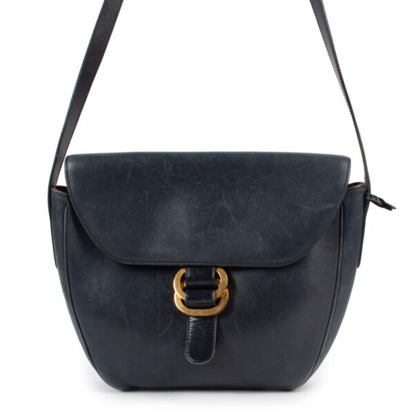 Buy online authentic second hand Delveaux Blue Leather Crossbody in good condition at Labellov in Antwerp
