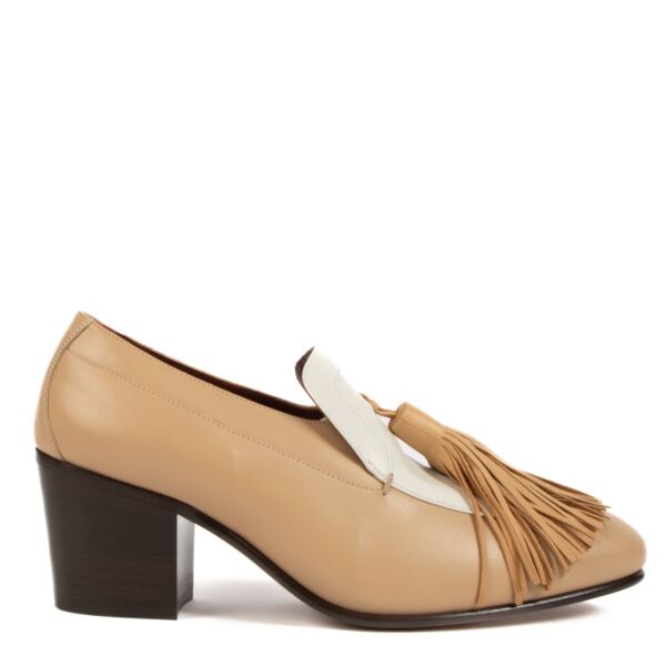 Shop safe online at Labellov in Antwerp, Brussels and Knokke this 100% authentic second hand Celine Bicolor Tassel Moccasin Loafers - size 38