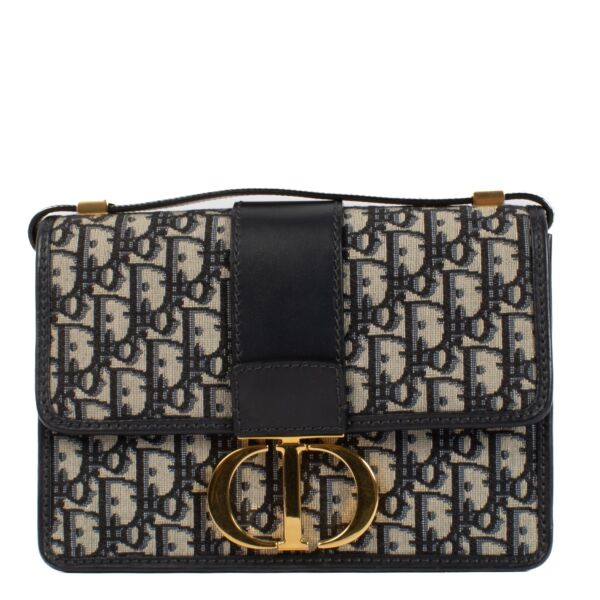 Shop safe online at Labellov in Antwerp, Brussels and Knokke this 100% authentic second hand Christian Dior Oblique Jacquard Montaigne 30 