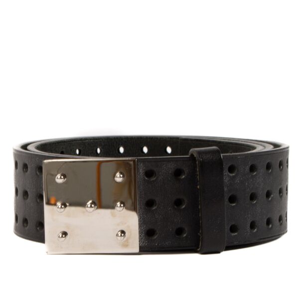 Hermès Black Leather Perforated Belt for the best price at Labellov secondhand luxury in Antwerp.