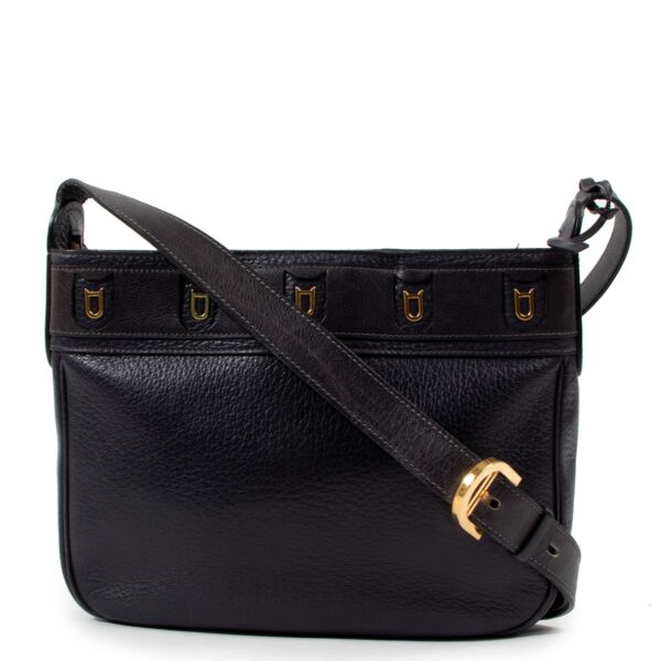 Shop safe online at Labellov in Antwerp this 100% authentic second hand Delvaux Blue Fuiraire Leather Crossbody Bag Shoulder Bag