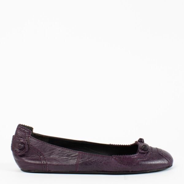 authentic preloved Balenciaga Purple Flats - size 39 on Labellov.com