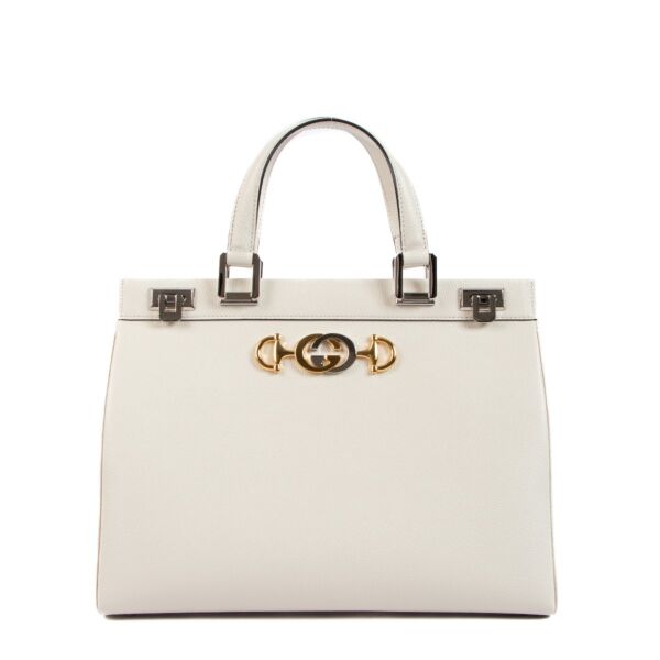 Pre loved Gucci zumi bag in very good condition on Labellov.com