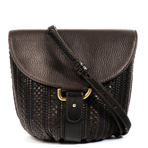 shop safe online at Labellov in Antwerp, brussels and Knokke this 100% authentic second hand Delvaux Listrac PM Café Toile de Cuir Crossbody Bag