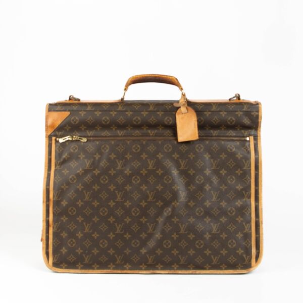 Authentic pre-loved Louis Vuitton Monogram Garment Carrier Travel Bag on Labellov.com