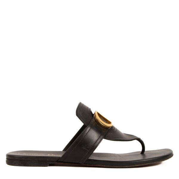 Shop 100% authentic second-hand Christian Dior Black Montaigne 30 Thong Sandals in size 38 on Labellov.com
