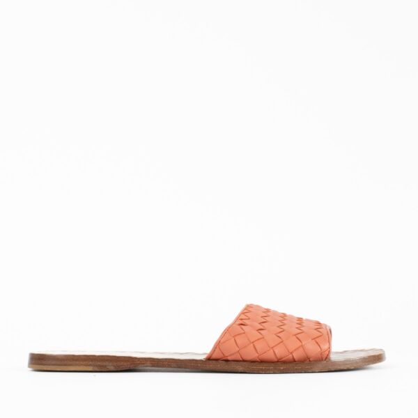 authentic preloved Bottega Veneta Pink Slides - Size 37 on Labellov.com