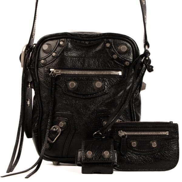 Authentic second hand Balenciaga Black Le Cagole Men Crossbody Bag on www.labellov.com