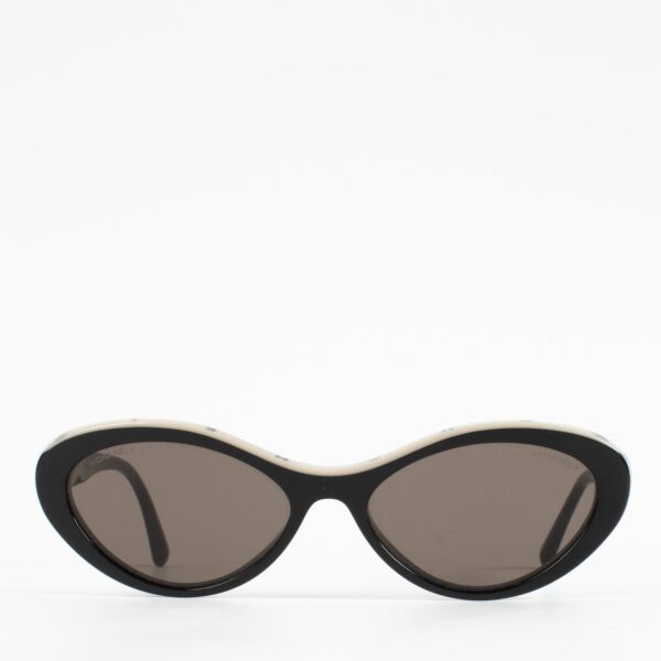 Shop 100% authentic secondhand Chanel Black/Pink 5416 Sunglasses on Labellov.com