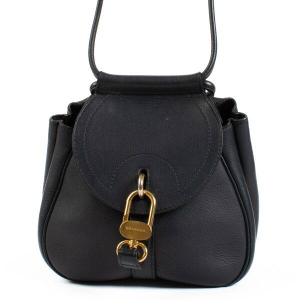 Buy safe Delvaux designer vintage online. ○ Labellov ○ Buy